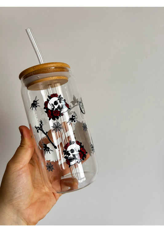 Minnaco Pipetli Kurukafa Desenli Cam Bardak – 500 ml | Hediyelik Kapaklı Kahve, Kola ve Soğuk İçecek Bardağı